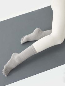 Nonslip Yoga Socks Ideal for Pilates Dance Indoor Sports (Color: Grey)